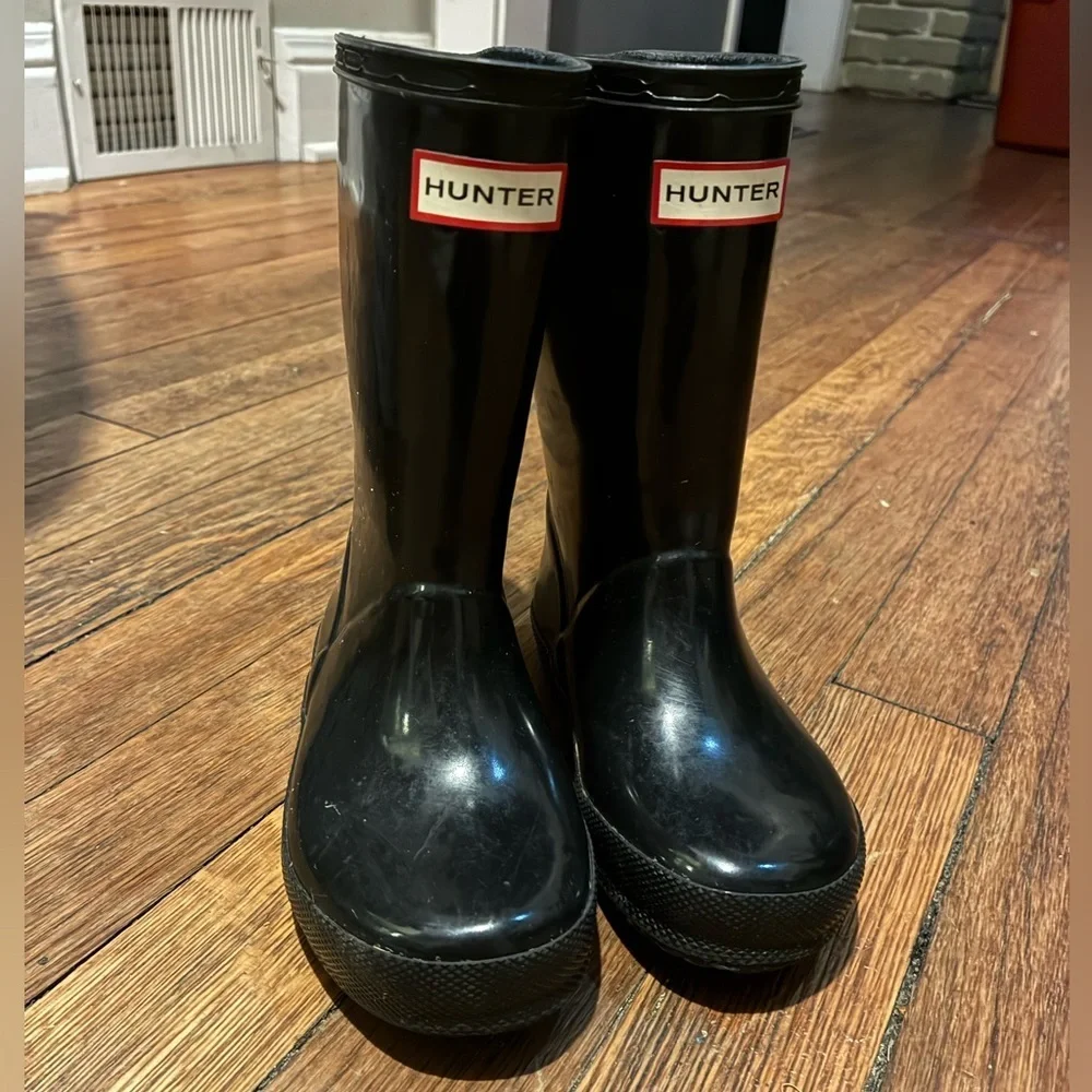 Hunter Kids First Gloss Rain Boots size 9